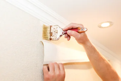 Pose de papier peint à Cuvier — revêtements muraux et toiles de verre